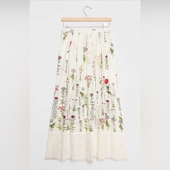 ✨ Anthropologie Genevieve Lace Maxi Skirt Sz M - Picture 2 of 7